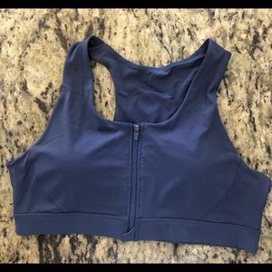 Sports bar zipped front medium impact padded sports bar NEVER WORN